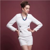 秋冬优雅气质套装小香风手工珍珠长袖卫衣短裤