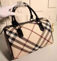 高仿巴宝莉包包批发市场哪里有Burberry厂家货