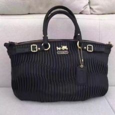 高仿coach蔻驰钱包广州厂家一手货源包包代理