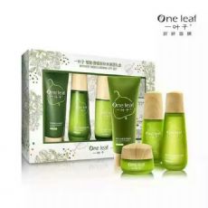 一叶子植物酵素鲜补水套盒_微信微商化妆品代