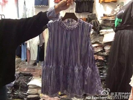 精美服装批发零售 时尚女装一手货源 诚招微商