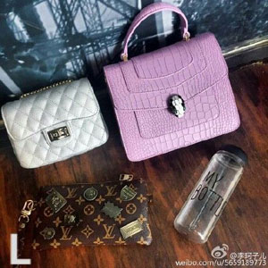 微商微商包包免费招代理商一手货源一件代发_