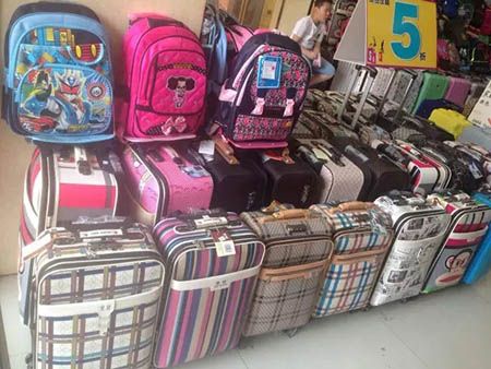 广州康赛箱包批发城,诚招包包微商代理_微信微