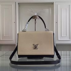 广州高仿包包一手货源最高品质原品包包