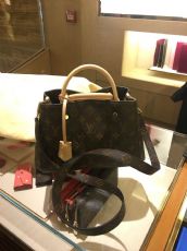 堵车成城市灾难出路:扩路减车还是……(图1)