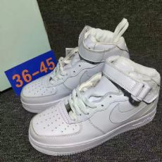 微信朋友圈卖高仿鞋在哪找?求一个可以买高仿