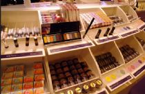 ���պ����ڻ�ױƷ��Դ�ϼӱ�����ױƷ������