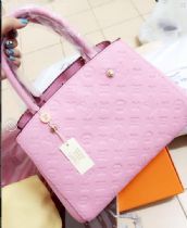 高仿包包厂家拿货比较便宜_微信微商奢侈品包