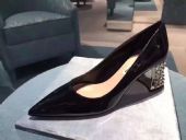 ߷ЬܱˣԼ뿪⣬ǶǮ