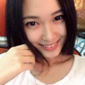 ��߷�����Ů�������ռ����������������У�����Ǯ