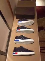 ���������г��߷�Ь�����У�΢����Ҫ����Ǯ