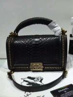 微商仿名牌包一手货源一件代发_最新微信微商