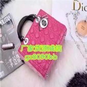 ������ռ���������ô���߷�Ů��������һ�¶���Ǯ