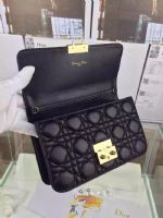 �߷��ݳ�Ʒ�����۸����Ǯ, ͵͵���ߴ�߷��ݳ�Ʒ�������������Ǯ