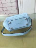 �����¶����߷��ݳ�Ʒ�������������У�һ��ʲô�۸�