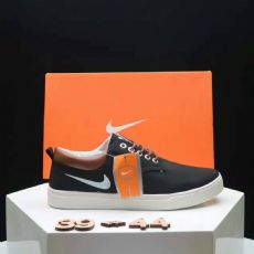 Nike耐克SB  滑板鞋 尺码：36-44