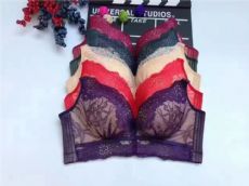 طװ ļŮװ ߵŮʿ ֧һ ֱ