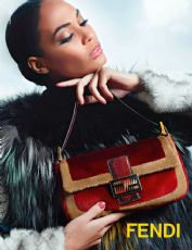 �ݳ�ƷFendi�ҵϰ���������Դ�����ң������ò�����