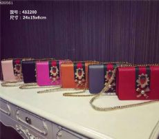 Ʒ��Ů���߷�Ʒ�������򣬼۸���Ҫ����Ǯ