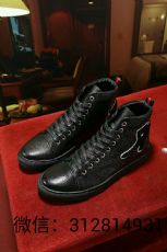 һ��һ�߷���Ь������