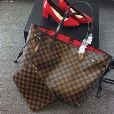 ������ռ�һ�¸߷�LV������ʲô������,�۸��Լ����Ǯ?