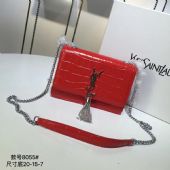 ������ռ��¸߷�����Ů����������ԭ����û��۶���Ǯ