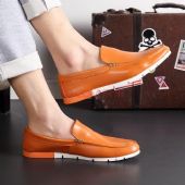 ���ݸ߷�Ь��������β��������ǵ�Ь�ӣ�