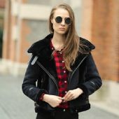 ����ҷ���һ�����ݸߵ��·�΢�źţ�һ���Լ����Ǯ