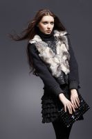 �߷�Ůװһ�ֻ�Դ����,����ҽ���һ�������û�