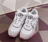 �ൺ�߷�Ь�����г��������²�Ϊ��֪�ļ۸���Ļ