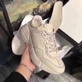 ������ռ�һ�¸߷�����Ь�������д�����