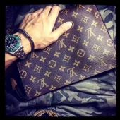 ����Lv�ߵ���������΢��:SSGFWX2 ,���ſ�����վһ�ֻ�Դ