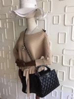 ������ռ��¸߷�CHanel��������������ж���Ǯ��İ�