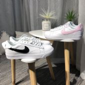 ͿWMNS NIKE TENNIS CLASSIC AC