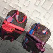 �ռ��¸߷°�����������,����΢���û���Լ����Ǯ