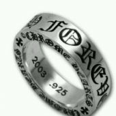 ������ռ��¸�Ʒ�ʿ����Ľ�ָ΢�������У�һ��۸����Ǯ