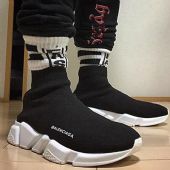 ���ݸ߷�Ь�����г���ô�û��������¼۸�һ���Ƕ���Ǯ