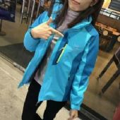 �Ϻ��߷·�װ�����г�������ʲô��Ļ���۸�һ�����Ǯ�أ�