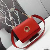 �߷�Ů�������У�һ������Ǯ������ô����