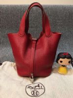 �߷�HERMES�����Ӱ����������򣬷��ƺõļ۸����Ǯһ��