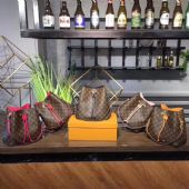 ����ҽ���һ�¹��ݸ߷·�˼�ܰ�������Ļ,�۸�һ�����Ǯ