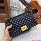 ������ռ�һ�����ư����߷£��۸�һ�����Ǯ