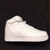 �Ա������и�Ʒ��Ь�ӣ�һ��۸����Ǯ