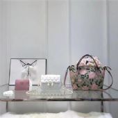 ��ϰ����������ң�����������һ�������ͼ۰���