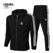 ԴͷͿ˰ϴ˹adidas˶ߵԴ