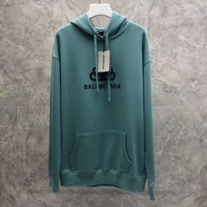 国际大牌男装工厂货源厂家服装一件代发微信