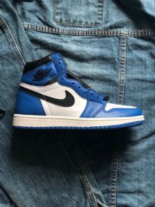 Air Jordan 1С