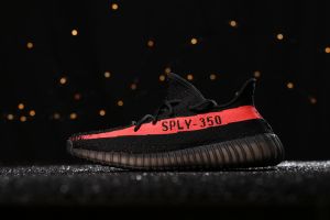 ϴ˹ҬYEEZY 350V2ϵ