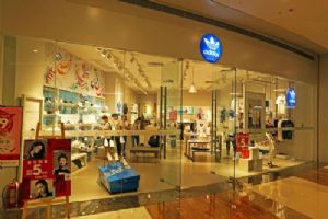 �ṩ���ϴ�˹ ,�Ϳ�,��Ҷ���˶��ȷ�΢���Ա�����һ�ֻ�Դ��������