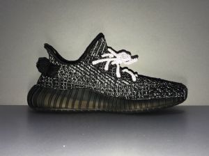 yeezy 350 V2 boost�����Ǻڰ���ɫ����